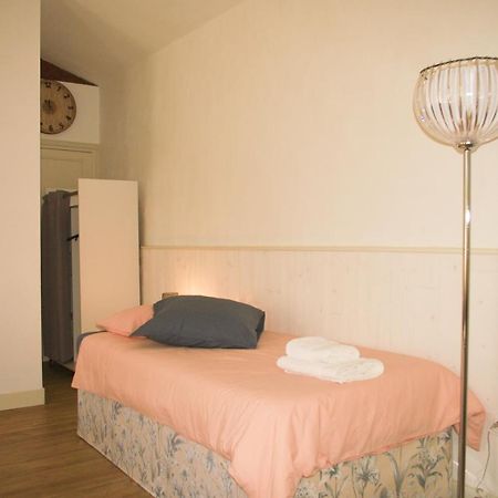 Ferienwohnung Entre Pierre Et Bois Saint-Savinien Exterior foto