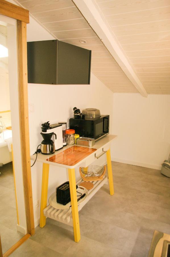 Ferienwohnung Entre Pierre Et Bois Saint-Savinien Exterior foto